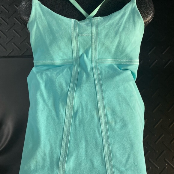 Lululemon tank, open back - Picture 4 of 5